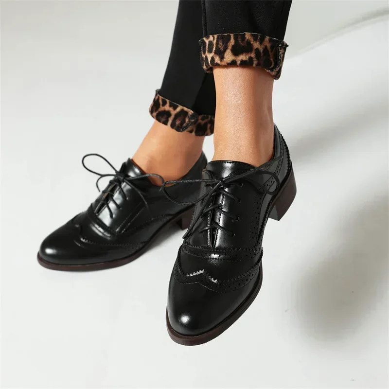الشقق البريطانية النساء أوكسفو - مراجعة Oxford Lace Up Women وسعره