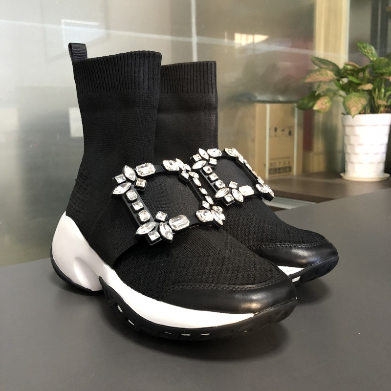 أحذية نسائية فاخرة من تصميم مص - مراجعة Sock Boot Women وسعره